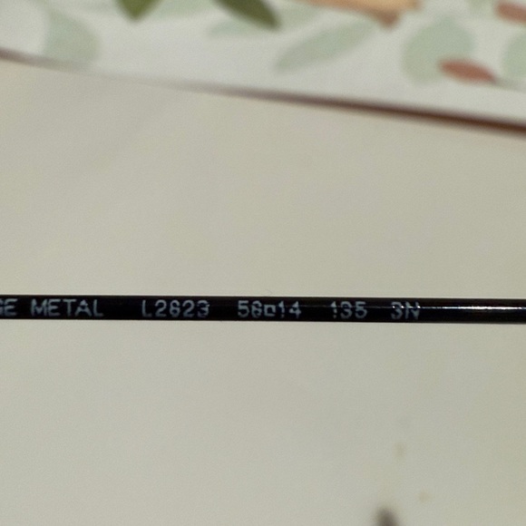 Ray-Ban Dark Frame Sunglasses - Picture 6 of 8